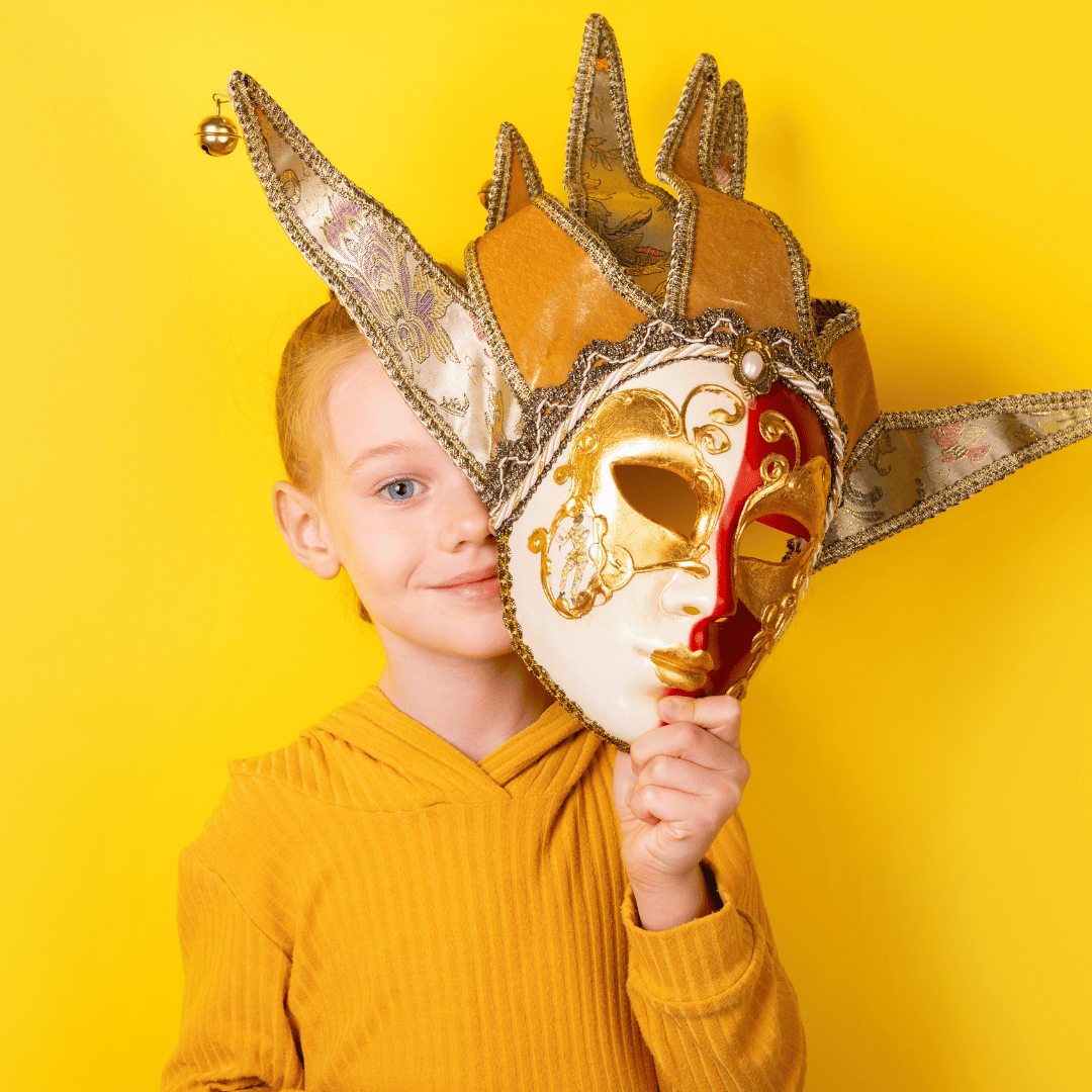 taller de fer màscares de paper